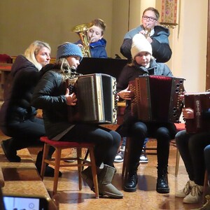 mit Musikschule und Kirchenchor